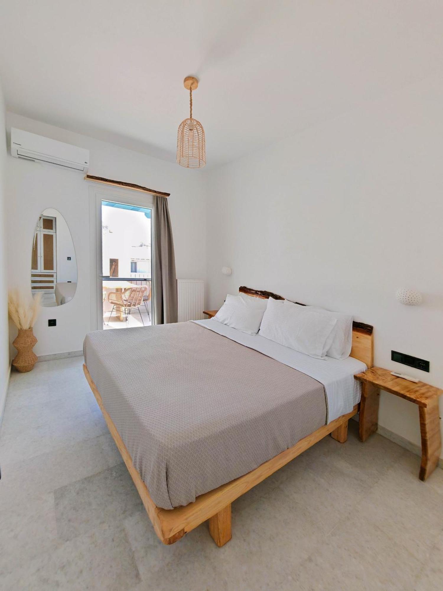 Paraga Suites Naxos City Bagian luar foto