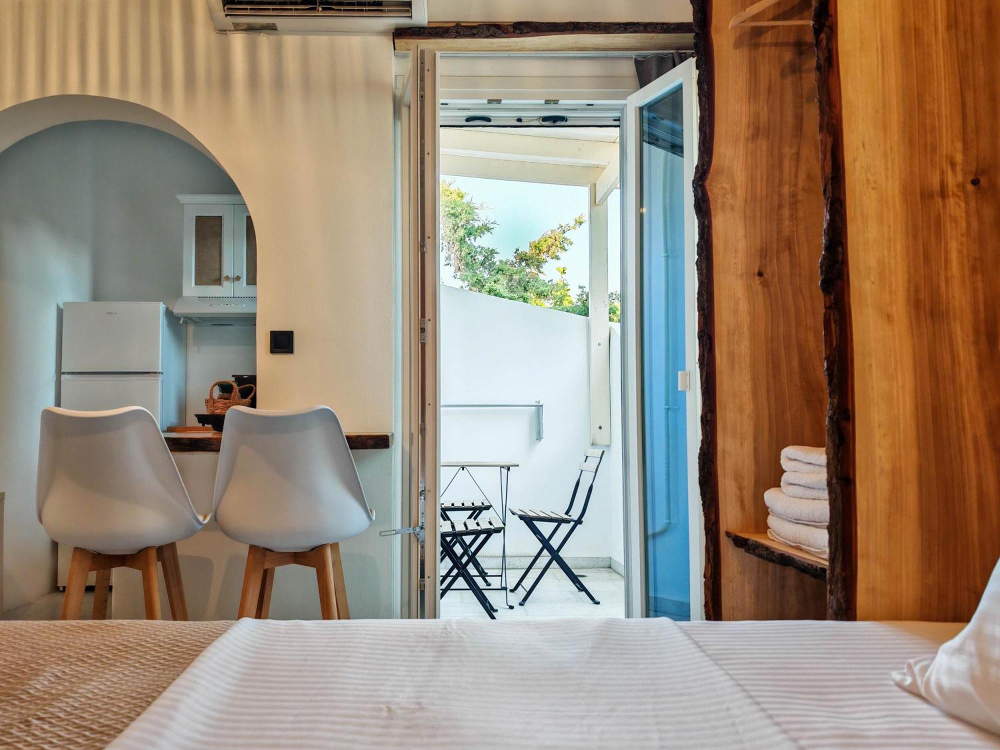 Paraga Suites Naxos City Bagian luar foto
