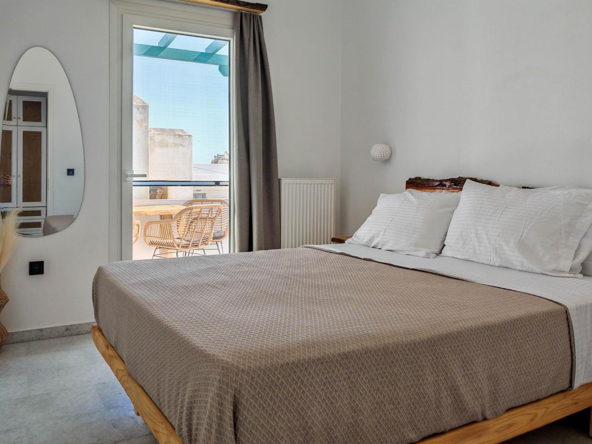Paraga Suites Naxos City Bagian luar foto