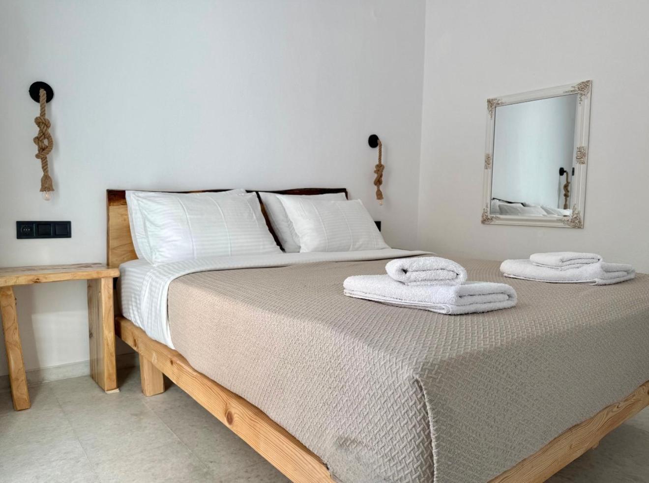 Paraga Suites Naxos City Bagian luar foto